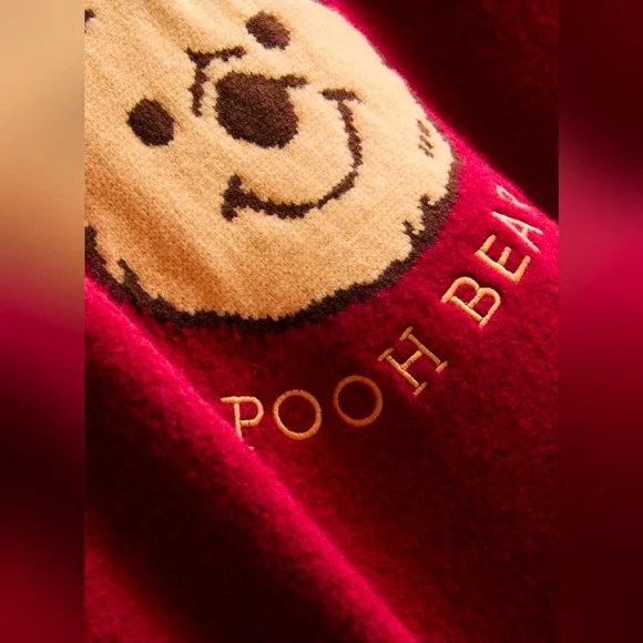 Disney Red and Yellow Winnie the Pooh Sweater Price Firm Oversized - Price Firm - Picture 5 of 7